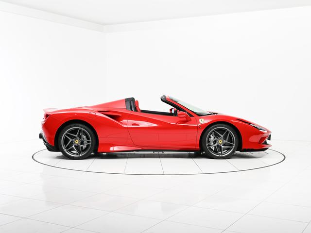 Ｆ８スパイダー Ｆ１　ＤＣＴ　左Ｈ　Ａｐｐｌｅ　Ｃａｒｐｌａｙ　フェラーリ認定中古車　メーカー保証付　フェラーリ・ロードサイドアシスタンス　Ｆｅｒｒａｒｉ　Ａｐｐｒｏｖｅｄ（11枚目）