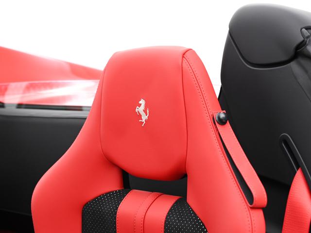 Ｆ８スパイダー Ｆ１　ＤＣＴ　左Ｈ　Ａｐｐｌｅ　Ｃａｒｐｌａｙ　フェラーリ認定中古車　メーカー保証付　フェラーリ・ロードサイドアシスタンス　Ｆｅｒｒａｒｉ　Ａｐｐｒｏｖｅｄ（18枚目）