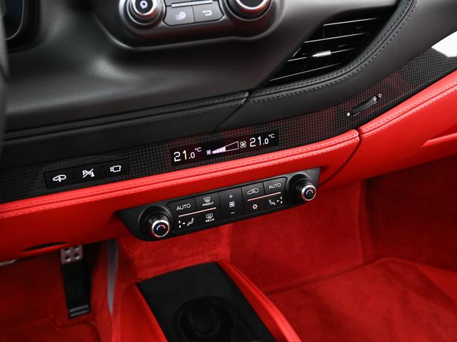 Ｆ８スパイダー Ｆ１　ＤＣＴ　左Ｈ　Ａｐｐｌｅ　Ｃａｒｐｌａｙ　フェラーリ認定中古車　メーカー保証付　フェラーリ・ロードサイドアシスタンス　Ｆｅｒｒａｒｉ　Ａｐｐｒｏｖｅｄ（27枚目）
