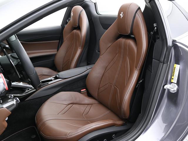 ８１２ＧＴＳ Ｆ１　ＤＣＴ　左Ｈ　スペシャルカラー（Ｇｒｉｇｉｏ　ＧＴＳ）　フェラーリ認定中古車　メーカー保証付　フェラーリ・ロードサイドアシスタンス　Ｆｅｒｒａｒｉ　Ａｐｐｒｏｖｅｄ（3枚目）