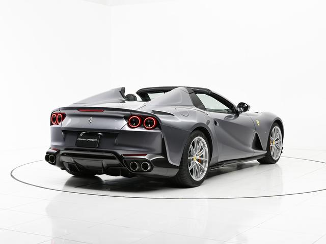８１２ＧＴＳ Ｆ１　ＤＣＴ　左Ｈ　スペシャルカラー（Ｇｒｉｇｉｏ　ＧＴＳ）　フェラーリ認定中古車　メーカー保証付　フェラーリ・ロードサイドアシスタンス　Ｆｅｒｒａｒｉ　Ａｐｐｒｏｖｅｄ（9枚目）