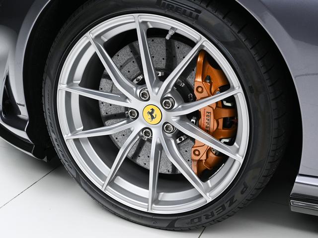 ８１２ＧＴＳ Ｆ１　ＤＣＴ　左Ｈ　スペシャルカラー（Ｇｒｉｇｉｏ　ＧＴＳ）　フェラーリ認定中古車　メーカー保証付　フェラーリ・ロードサイドアシスタンス　Ｆｅｒｒａｒｉ　Ａｐｐｒｏｖｅｄ（17枚目）
