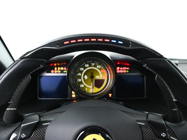 ８１２ＧＴＳ Ｆ１　ＤＣＴ　左Ｈ　スペシャルカラー（Ｇｒｉｇｉｏ　ＧＴＳ）　フェラーリ認定中古車　メーカー保証付　フェラーリ・ロードサイドアシスタンス　Ｆｅｒｒａｒｉ　Ａｐｐｒｏｖｅｄ（20枚目）