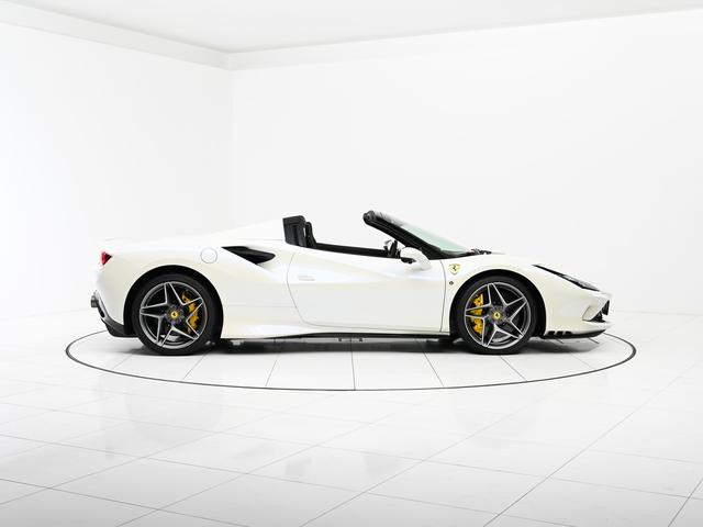 F8スパイダー フェラーリ認定中古車 正規ディーラー車 メーカー保証付 フェラーリ・ロードサイドアシスタンス Ferrari Approved(11枚目)