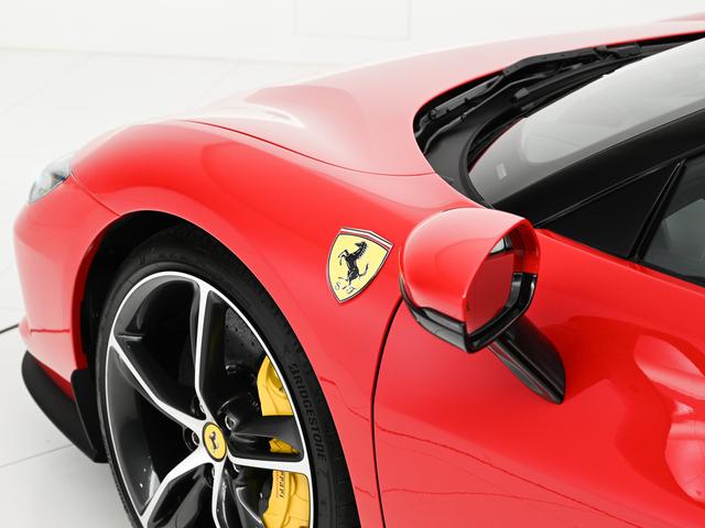 296GTB F1 DCT 左H リフター Apple Carplay フェラーリ認定中古車 正規ディーラー車 メーカー保証付 フェラーリ・ロードサイドアシスタンス Ferrari Approved(15枚目)