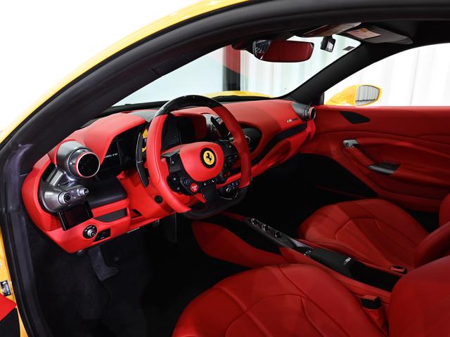 Ｆ８トリブート 　フェラーリ認定中古車　メーカー保証付　フェラーリ・ロードサイドアシスタンス　Ｆｅｒｒａｒｉ　Ａｐｐｒｏｖｅｄ（2枚目）