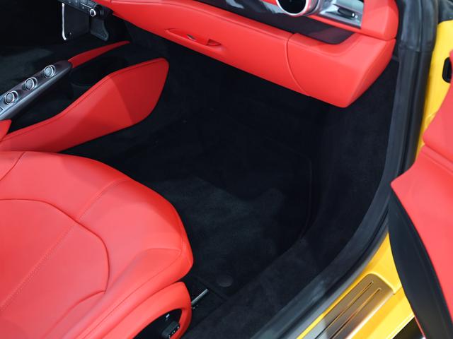 Ｆ８トリブート 　フェラーリ認定中古車　メーカー保証付　フェラーリ・ロードサイドアシスタンス　Ｆｅｒｒａｒｉ　Ａｐｐｒｏｖｅｄ（28枚目）