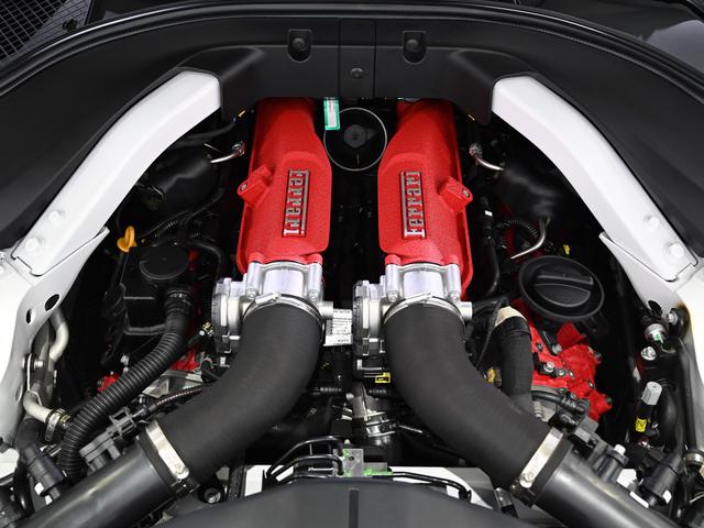 ローマ フェラーリ認定中古車 メーカー保証付 フェラーリ・ロードサイドアシスタンス Ferrari Approved Bianco Cervino マグネライドショックアブソーバーシステム(18枚目)