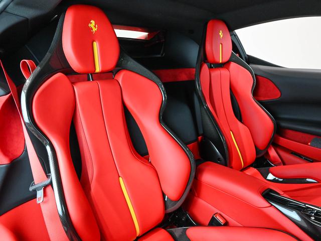 ＳＦ９０ストラダーレ 　フェラーリ認定中古車　メーカー保証付　フェラーリ・ロードサイドアシスタンス　Ｆｅｒｒａｒｉ　Ａｐｐｒｏｖｅｄ（11枚目）