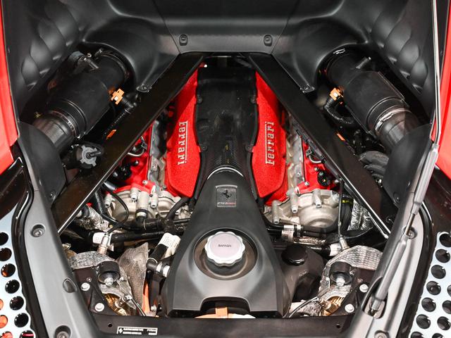 ＳＦ９０ストラダーレ 　フェラーリ認定中古車　メーカー保証付　フェラーリ・ロードサイドアシスタンス　Ｆｅｒｒａｒｉ　Ａｐｐｒｏｖｅｄ（17枚目）