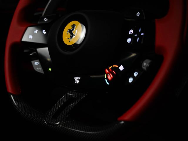 ＳＦ９０ストラダーレ 　フェラーリ認定中古車　メーカー保証付　フェラーリ・ロードサイドアシスタンス　Ｆｅｒｒａｒｉ　Ａｐｐｒｏｖｅｄ（23枚目）
