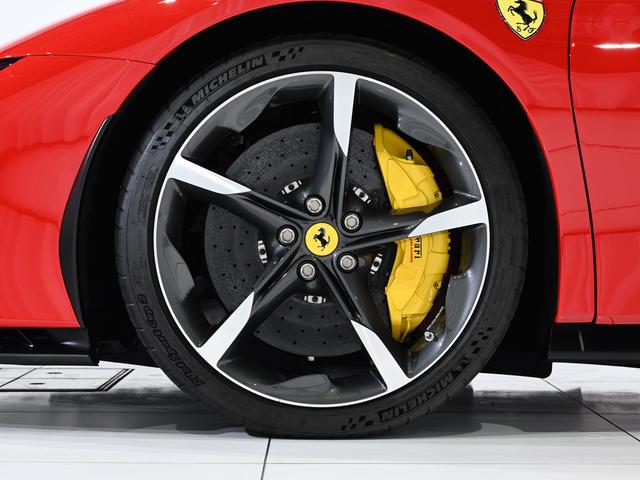 SF90スパイダー ベースグレード フェラーリ認定中古車 メーカー保証付 フェラーリ・ロードサイドアシスタンス Ferrari Approved(18枚目)