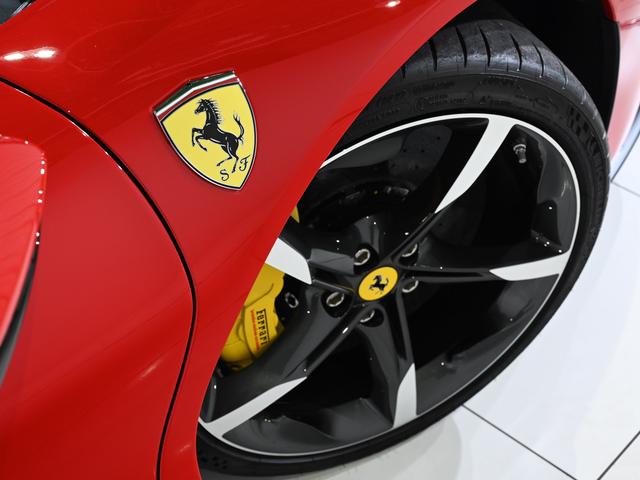SF90スパイダー ベースグレード フェラーリ認定中古車 メーカー保証付 フェラーリ・ロードサイドアシスタンス Ferrari Approved(23枚目)