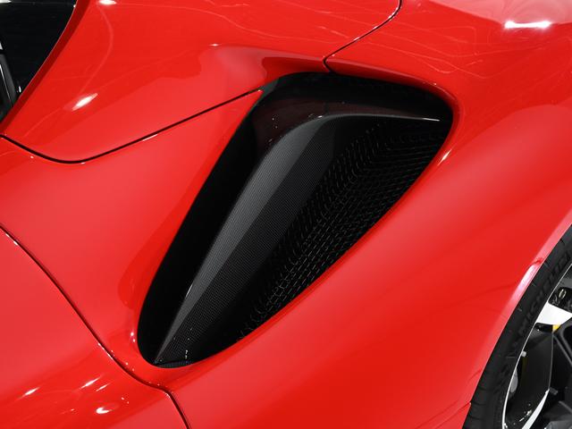 SF90スパイダー ベースグレード フェラーリ認定中古車 メーカー保証付 フェラーリ・ロードサイドアシスタンス Ferrari Approved(40枚目)