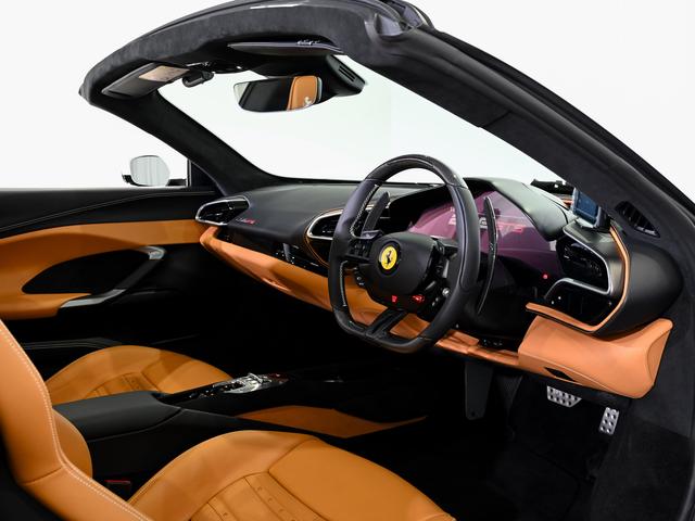 ２９６ＧＴＳ 　フェラーリ認定中古車　メーカー保証付　フェラーリ・ロードサイドアシスタンス　Ｆｅｒｒａｒｉ　Ａｐｐｒｏｖｅｄ（2枚目）