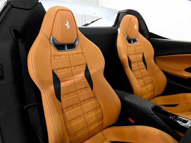２９６ＧＴＳ 　フェラーリ認定中古車　メーカー保証付　フェラーリ・ロードサイドアシスタンス　Ｆｅｒｒａｒｉ　Ａｐｐｒｏｖｅｄ（13枚目）