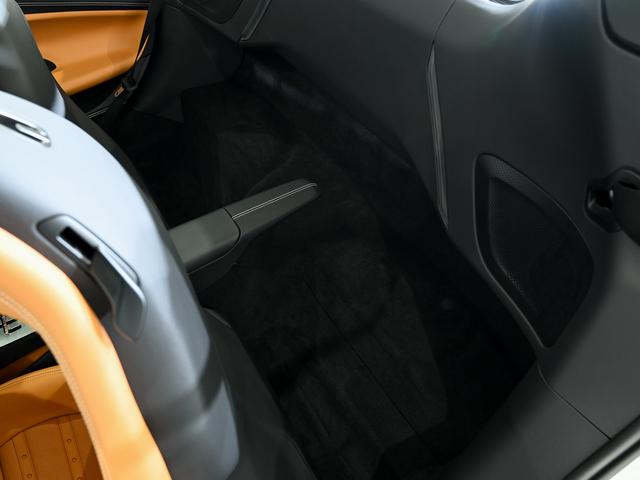 ２９６ＧＴＳ 　フェラーリ認定中古車　メーカー保証付　フェラーリ・ロードサイドアシスタンス　Ｆｅｒｒａｒｉ　Ａｐｐｒｏｖｅｄ（27枚目）