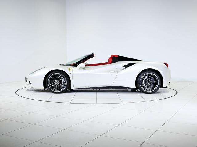 ４８８スパイダー 　フェラーリ認定中古車　メーカー保証付　フェラーリ・ロードサイドアシスタンス　Ｆｅｒｒａｒｉ　Ａｐｐｒｏｖｅｄ（8枚目）