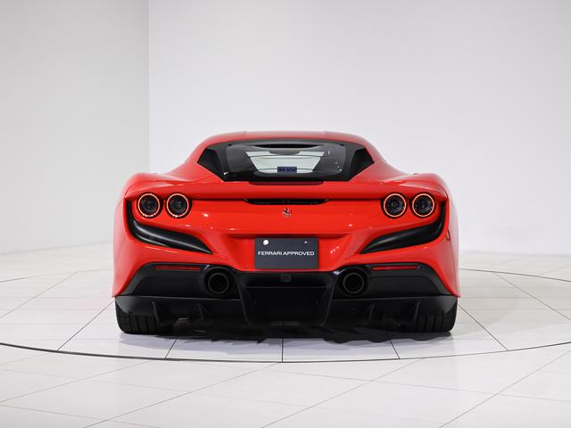 Ｆ８トリブート Ｆ１　ＤＣＴ　ボンネットアッパインサートブラックマット　フェラーリ認定中古車　メーカー保証付　フェラーリ・ロードサイドアシスタンス　Ｆｅｒｒａｒｉ　Ａｐｐｒｏｖｅｄ（8枚目）