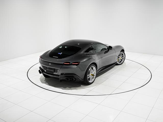 ローマ 　ボディーカラーＧｒｉｇｉｏ　Ｓｉｌｖｅｒｓｔｏｎｅ（灰）にインテリアはＮｅｒｏ（黒）の組み合わせでございます。（43枚目）