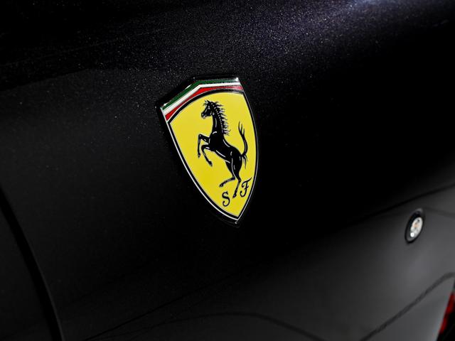 ８１２スーパーファスト 　Ｆ１　ＤＣＴ　マットブラック鍛造レーシングホイール　フェラーリ認定中古車　メーカー保証付　フェラーリ・ロードサイドアシスタンス　Ｆｅｒｒａｒｉ　Ａｐｐｒｏｖｅｄ（46枚目）
