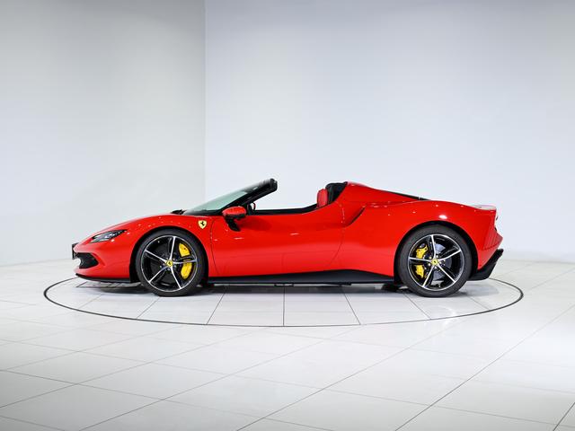 ２９６ＧＴＳ Ｆ１　ＤＣＴ　ベンチレーテッド・フル電動シート　フェラーリ認定中古車　メーカー保証付　フェラーリ・ロードサイドアシスタンス　Ｆｅｒｒａｒｉ　Ａｐｐｒｏｖｅｄ（8枚目）