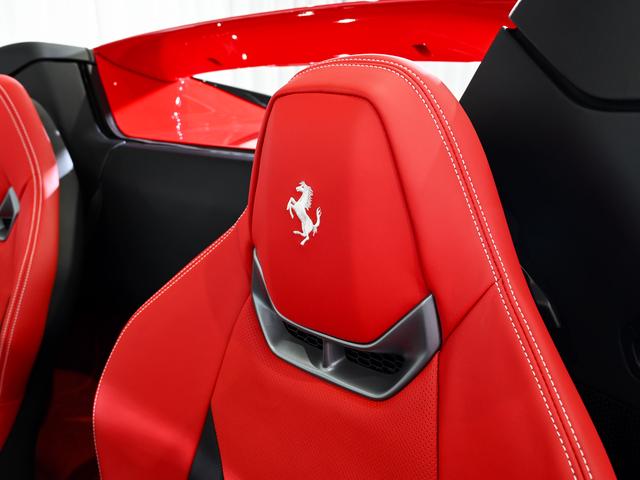 ２９６ＧＴＳ Ｆ１　ＤＣＴ　ベンチレーテッド・フル電動シート　フェラーリ認定中古車　メーカー保証付　フェラーリ・ロードサイドアシスタンス　Ｆｅｒｒａｒｉ　Ａｐｐｒｏｖｅｄ（22枚目）