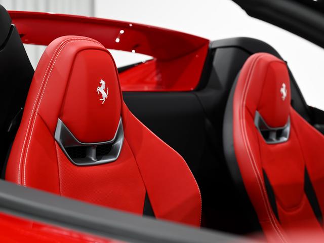 ２９６ＧＴＳ Ｆ１　ＤＣＴ　ベンチレーテッド・フル電動シート　フェラーリ認定中古車　メーカー保証付　フェラーリ・ロードサイドアシスタンス　Ｆｅｒｒａｒｉ　Ａｐｐｒｏｖｅｄ（41枚目）