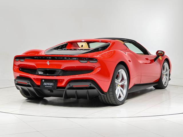 ２９６ＧＴＳ Ｆ１　ＤＣＴ　フェラーリ認定中古車　メーカー保証付　フェラーリ・ロードサイドアシスタンス　Ｆｅｒｒａｒｉ　Ａｐｐｒｏｖｅｄ（9枚目）