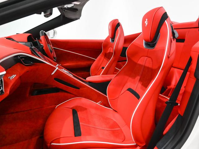 ローマスパイダー F1 DCT 20inchクローム仕上 フェラーリ認定中古車 メーカー保証付 フェラーリ・ロードサイドアシスタンス Ferrari Approved(3枚目)