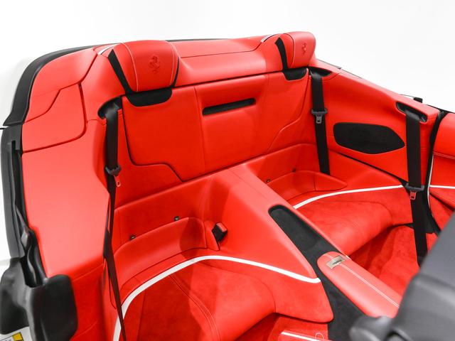 ローマスパイダー F1 DCT 20inchクローム仕上 フェラーリ認定中古車 メーカー保証付 フェラーリ・ロードサイドアシスタンス Ferrari Approved(14枚目)