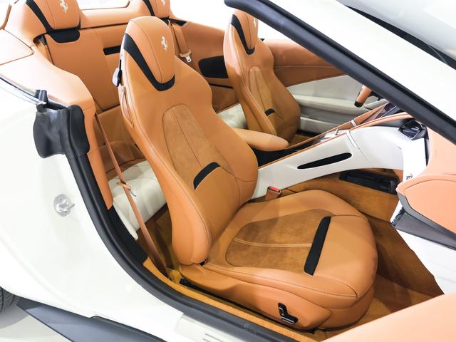 ローマスパイダー F1 DCT フェラーリ認定中古車 メーカー保証付 フェラーリ・ロードサイドアシスタンス Ferrari Approved(14枚目)