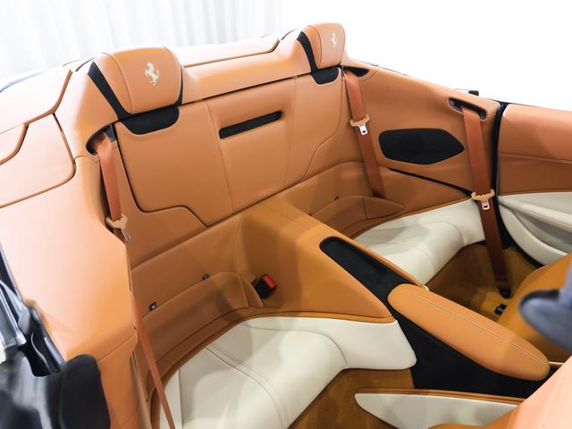 ローマスパイダー F1 DCT フェラーリ認定中古車 メーカー保証付 フェラーリ・ロードサイドアシスタンス Ferrari Approved(15枚目)