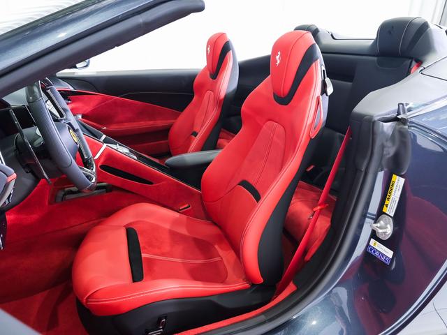 ローマスパイダー ベースグレード(3枚目)