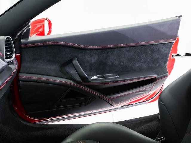 458イタリア F1 DCT フェラーリ認定中古車 メーカー保証付 フェラーリ・ロードサイドアシスタンス Ferrari Approved(12枚目)
