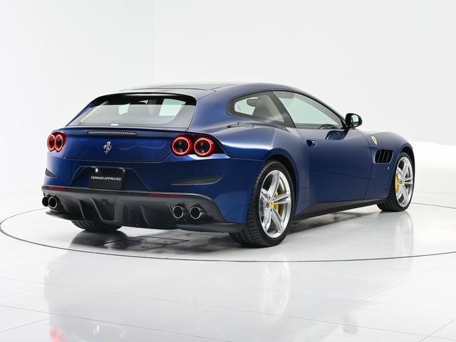 GTC4ルッソ フェラーリ認定中古車 メーカー保証付 フェラーリ・ロードサイドアシスタンス Ferrari Approved Blu Tour de France / Sabbia(11枚目)