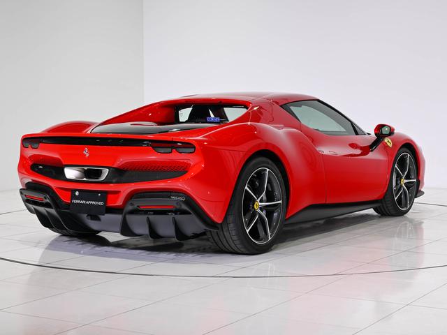 296GTB フェラーリ認定中古車 メーカー保証付 フェラーリ・ロードサイドアシスタンス Ferrari Approved 20インチ・ダイヤモンドカット鍛造ホイール ベンチレーテッド・フル電動シート(8枚目)