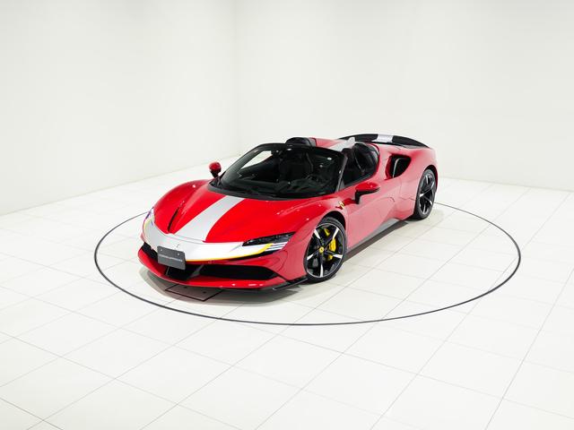 SF90スパイダー ベースグレード フェラーリ認定中古車メーカー保証付 フェラーリロードサイドアシスタンス Ferrari Approved 20インチ・ダイアモンド研磨仕上げ・スポーツホイール(鍛造)カーボンファイバーレーシングシート(49枚目)