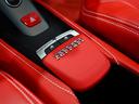 　ツートンエクステリア　　ボディーカラーＢｉａｎｃｏ　Ａｖｕｓ（白）にインテリアはＲｏｓｓｏ　Ｆｅｒｒａｒｉ（赤）の組み合わせでございます。（46枚目）