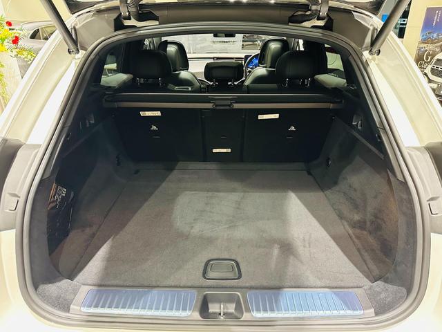 ＥＱＥ ＳＵＶ ＥＱＥ３５０　４マチック　ＳＵＶ　ＡＭＧラインパケジ　４ＷＤ　ＭＰ２０２４０１　有償色／エクスクルーシブＰ　認定中古車　障害物センサー　エアサスペンション　電動シート　シートヒーター　オートマチックハイビーム　フロント／サイド／バックカメラ（10枚目）