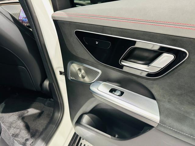 ＥＱＥ ＳＵＶ ＥＱＥ３５０　４マチック　ＳＵＶ　ＡＭＧラインパケジ　４ＷＤ　ＭＰ２０２４０１　有償色／エクスクルーシブＰ　認定中古車　障害物センサー　エアサスペンション　電動シート　シートヒーター　オートマチックハイビーム　フロント／サイド／バックカメラ（28枚目）