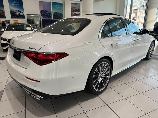 Ｓクラス Ｓ４５０ｄ　４マチック　ＡＭＧラインパッケージ　（ＩＳＧ搭載モデル）　ディーゼルターボ　４ＷＤ　ＭＰ２０２４０２　有償色／ベーシックＰ／ドライバーズＰ／レザー　認定中古車　オートマチックハイビーム　エアサスペンション　ＥＴＣ　電動シート（6枚目）