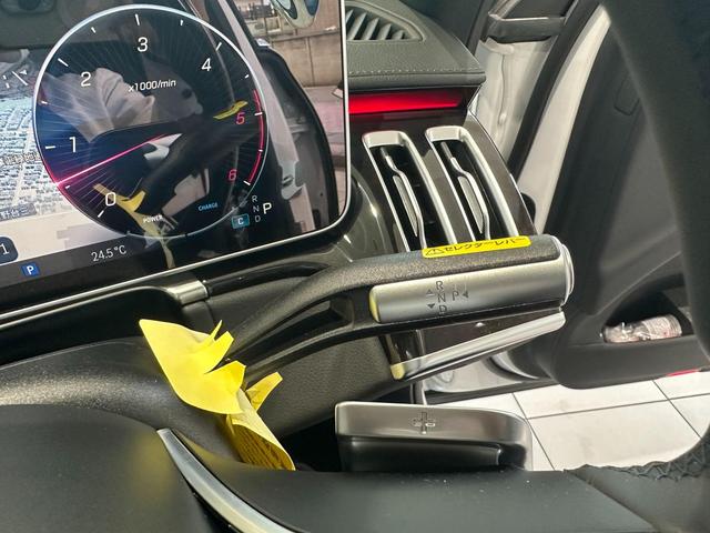 Ｓクラス Ｓ４５０ｄ　４マチック　ＡＭＧラインパッケージ　（ＩＳＧ搭載モデル）　ディーゼルターボ　４ＷＤ　ＭＰ２０２４０２　有償色／ベーシックＰ／ドライバーズＰ／レザー　認定中古車　オートマチックハイビーム　エアサスペンション　ＥＴＣ　電動シート（21枚目）