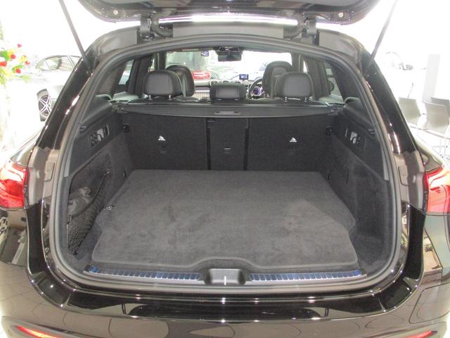 ＧＬＣ ＧＬＣ３５０ｅ　４Ｍポーツ　エディションスター　４ＷＤ　ＭＰ２０２４０２　認定中古車　コラムＭＴモード付９ＡＴ　アダプティブクルーズコントロール　全周囲カメラ　障害物センサー　エアサスペンション　ナビ　フルセグ　ミュージックプレイヤー接続可（5枚目）