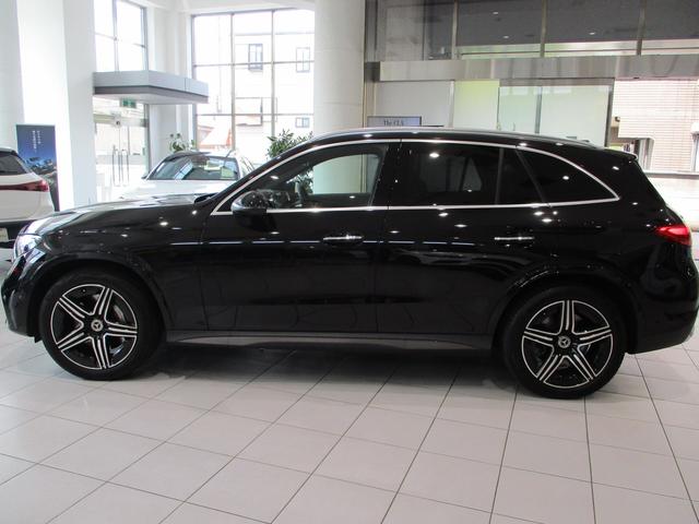 ＧＬＣ ＧＬＣ３５０ｅ　４Ｍポーツ　エディションスター　４ＷＤ　ＭＰ２０２４０２　認定中古車　コラムＭＴモード付９ＡＴ　アダプティブクルーズコントロール　全周囲カメラ　障害物センサー　エアサスペンション　ナビ　フルセグ　ミュージックプレイヤー接続可（9枚目）