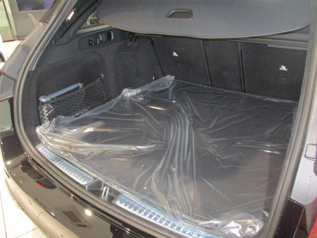Ｃクラスステーションワゴン Ｃ２００　ステーションワゴン　スポーツ　（ＩＳＧ）　ＭＰ２０２５０２　コラムＭＴモード付９ＡＴ　レーンキープアシスト　アダプティブクルーズコントロール　オートマチックハイビーム　アイドリングストップ　フロント／サイド／バックカメラ（10枚目）
