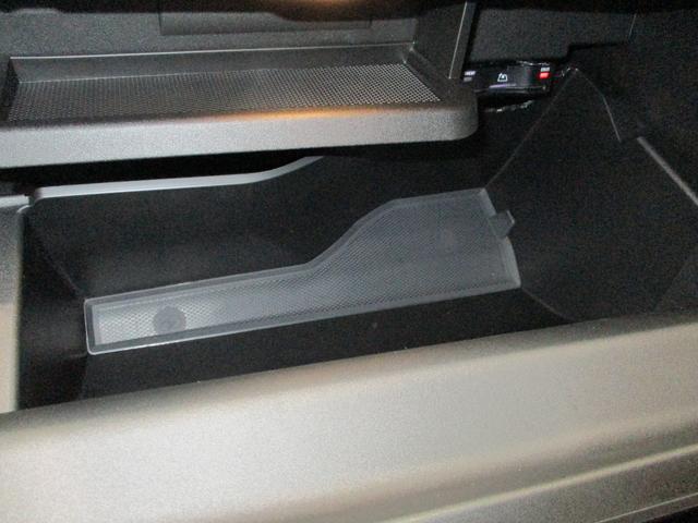 GLAクラス GLA200d 4マチック アーバンスターズ ディーゼルターボ 4WD MP202601(32枚目)