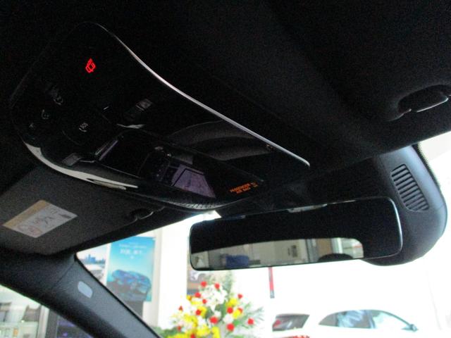 Cクラス C220d スポーツ (ISG) ディーゼルターボ MP202502 有償色(19枚目)