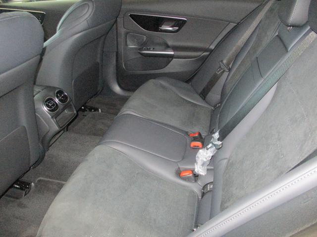 Cクラス C220d スポーツ (ISG) ディーゼルターボ MP202502 有償色(27枚目)