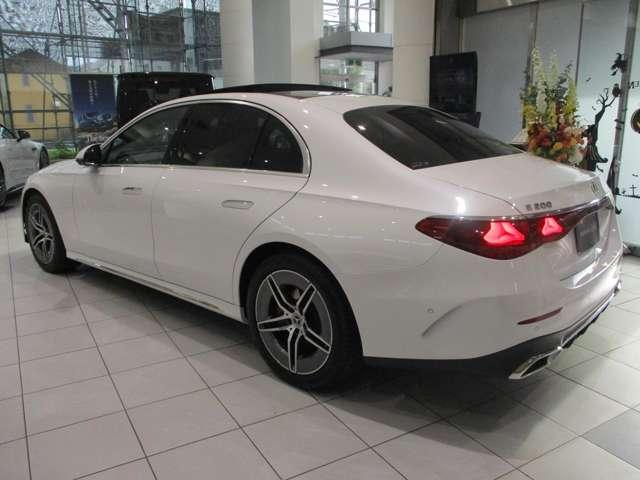 Eクラス E200 アバンギャルド AMGラインパッケージ (ISG搭載モデル) MP202501 ルーフ/Dインテリア/レザーexp/アドバンスド(5枚目)